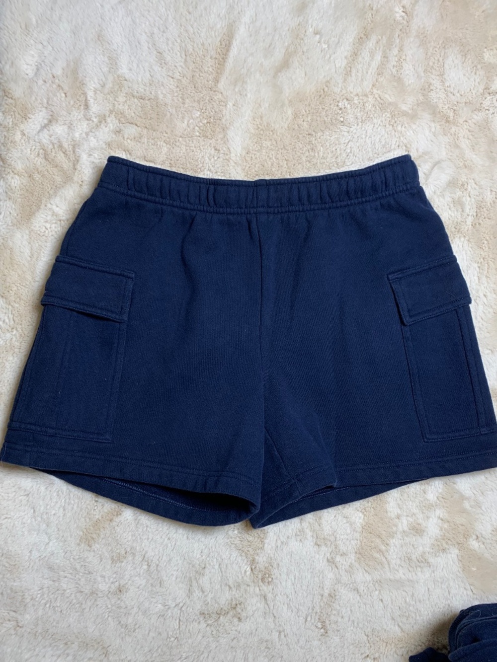 Aritizia cozy Sweatfleece navy athletic shorts sz small blue